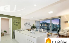 骑师杰森·科莱特将罗德岛的房屋出售